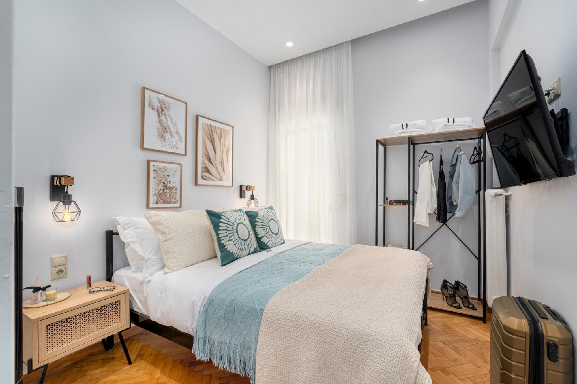 Unique Koukaki Three Bedroom Suite Атина Екстериор снимка